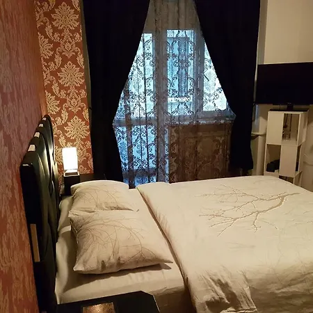 Apartment Plevnei 1 *